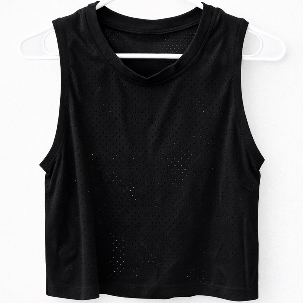 Lululemon Black Perforated Crop Tank Top Size 8 Breathable Mesh